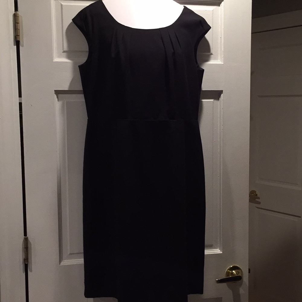 Cap sleeve dress